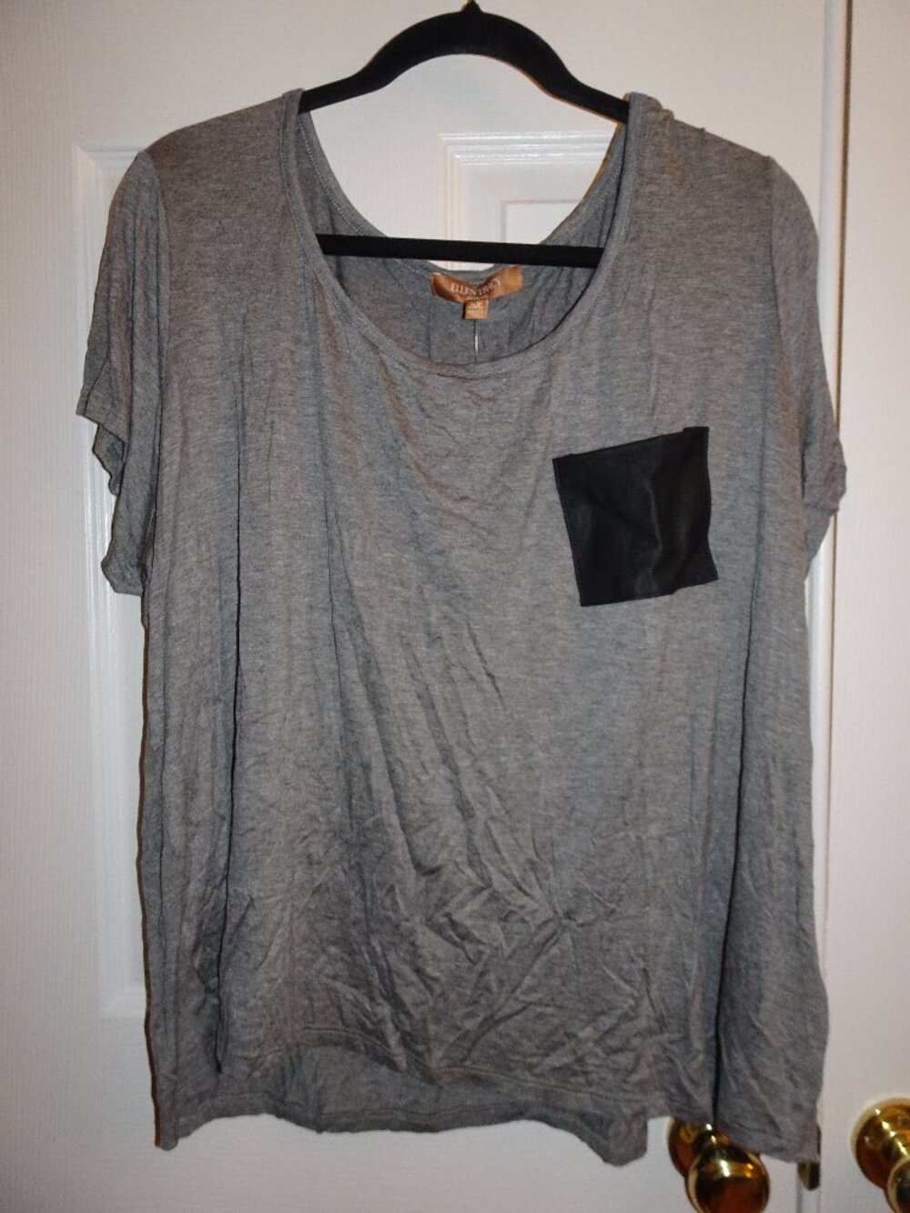 Ellen Tracy Plus Size flowy grey shirt